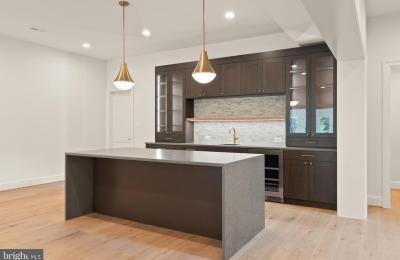 1515 CRESTWOOD LN MCLEAN, VA 22101